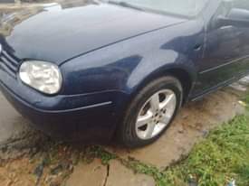 A picture of 2005 Golf Golf4