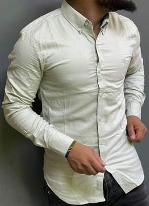 A picture of TSHIRT AND SWEATER We sell both wholesaler retailers 255682479004 We