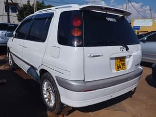 A picture of Raum on sale 11m call or Whatsapp 0753582273