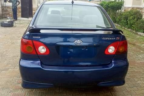 A picture of Toyota Corolla S 03