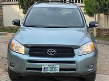 A picture of Toyota Rav4 2007