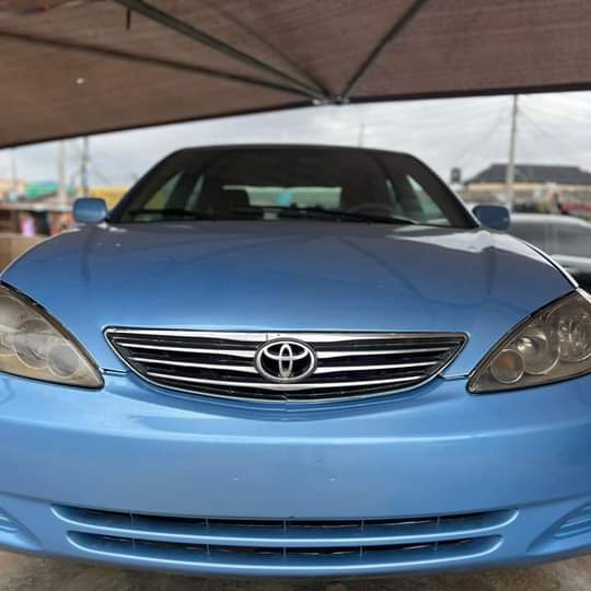 A picture of Toyota Camry 2006 model big daddy absolutely buy and drive