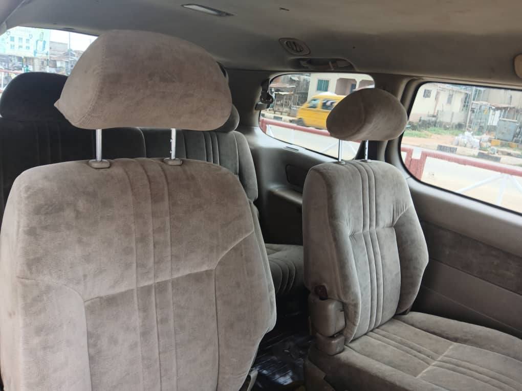 A picture of Toyota Sienna 2002 model Firstbody with CATALYST