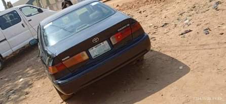 A picture of Toyota Camry big light