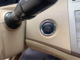 A picture of Toyota Avalon limited 2007