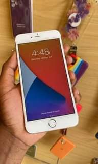 A picture of I PHONE 6s PLUS