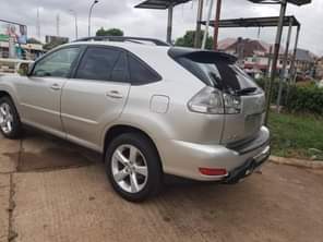 A picture of Belgium grade lexus RX330 2006 model avaliable Buy and drive