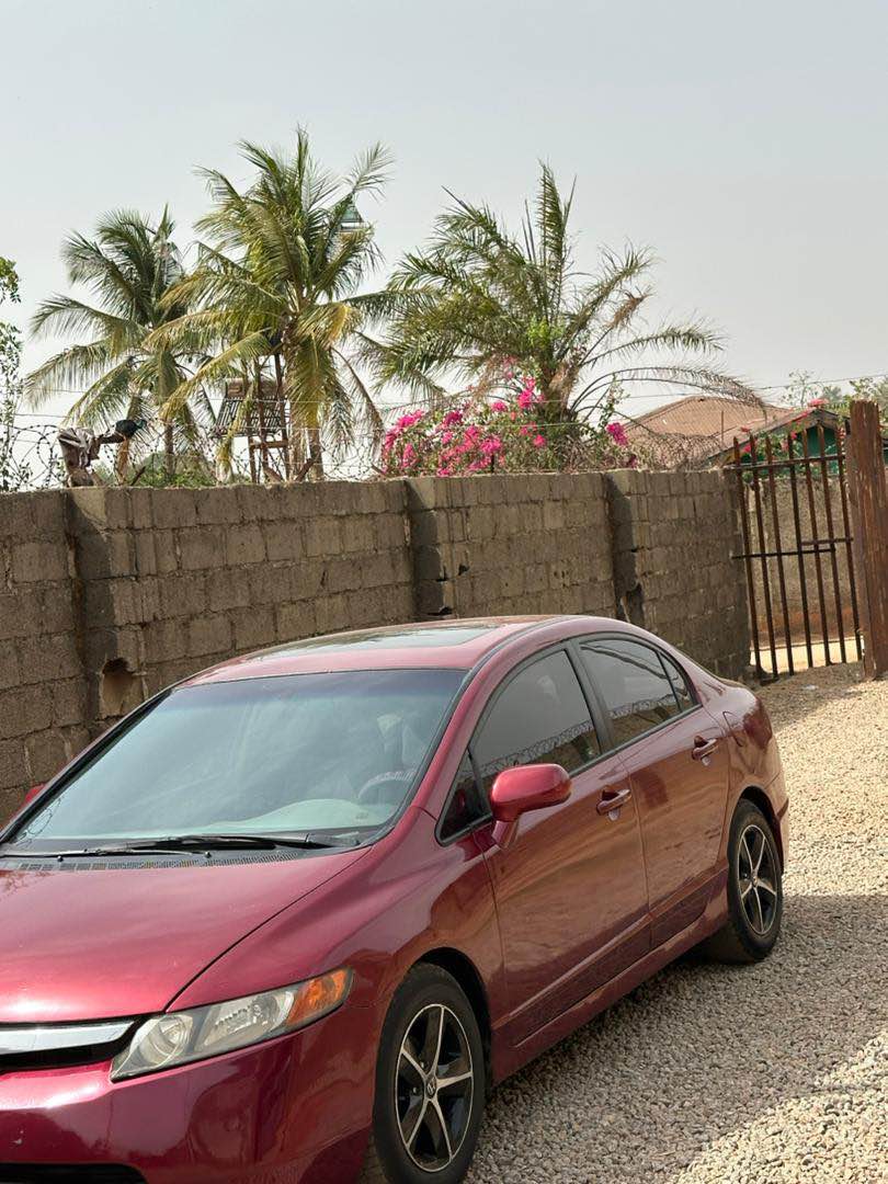 A picture of HONDA CIVIC I ROBOT