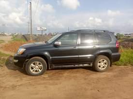 A picture of Gx470 2009 fresh almost first body location owerri owner need
