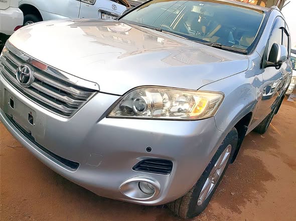 A picture of Vanguard Has Sunroofs 7 Seater Call O703273550