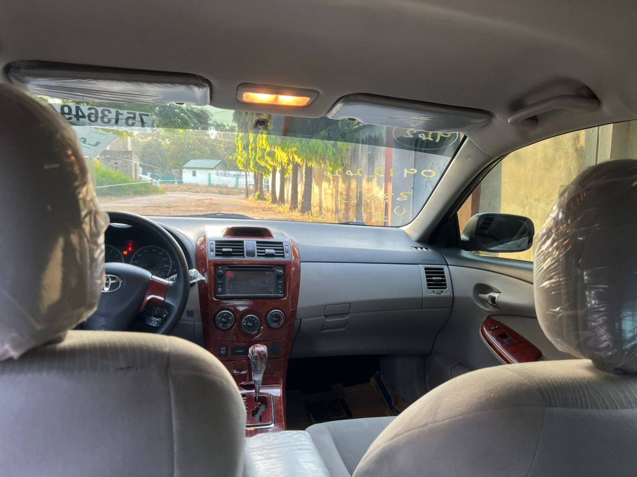 A picture of DISTRESS DIRECT BELGIUM TOYOTA COROLLA FULL 2013 MODEL WITH ORIGINAL