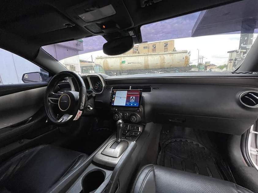 A picture of Chevrolet Camaro 2011 upgraded to 2019 Engine Gear AC untouched