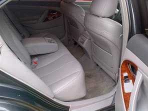 A picture of Automatic transmission Keyless entry leather seat reverse camera Alloy wheel