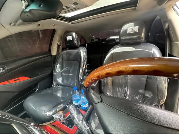 A picture of Registered Lexus Es350 available Untouched Engine and gear