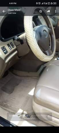 A picture of 2005 Lexus 300