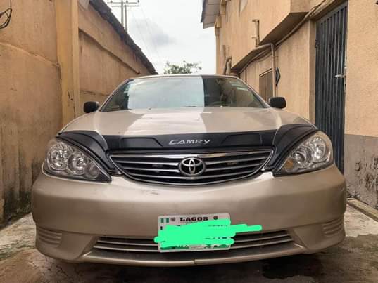 A picture of 2005 big daddy Toyota Camry