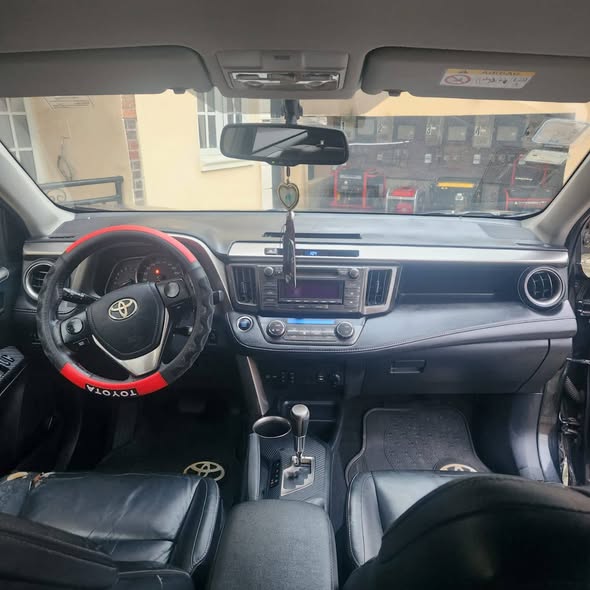 A picture of 2015 TOYOTA RAV4 FOR SALE