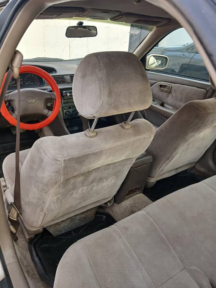 A picture of Toyota Camry tiny light
