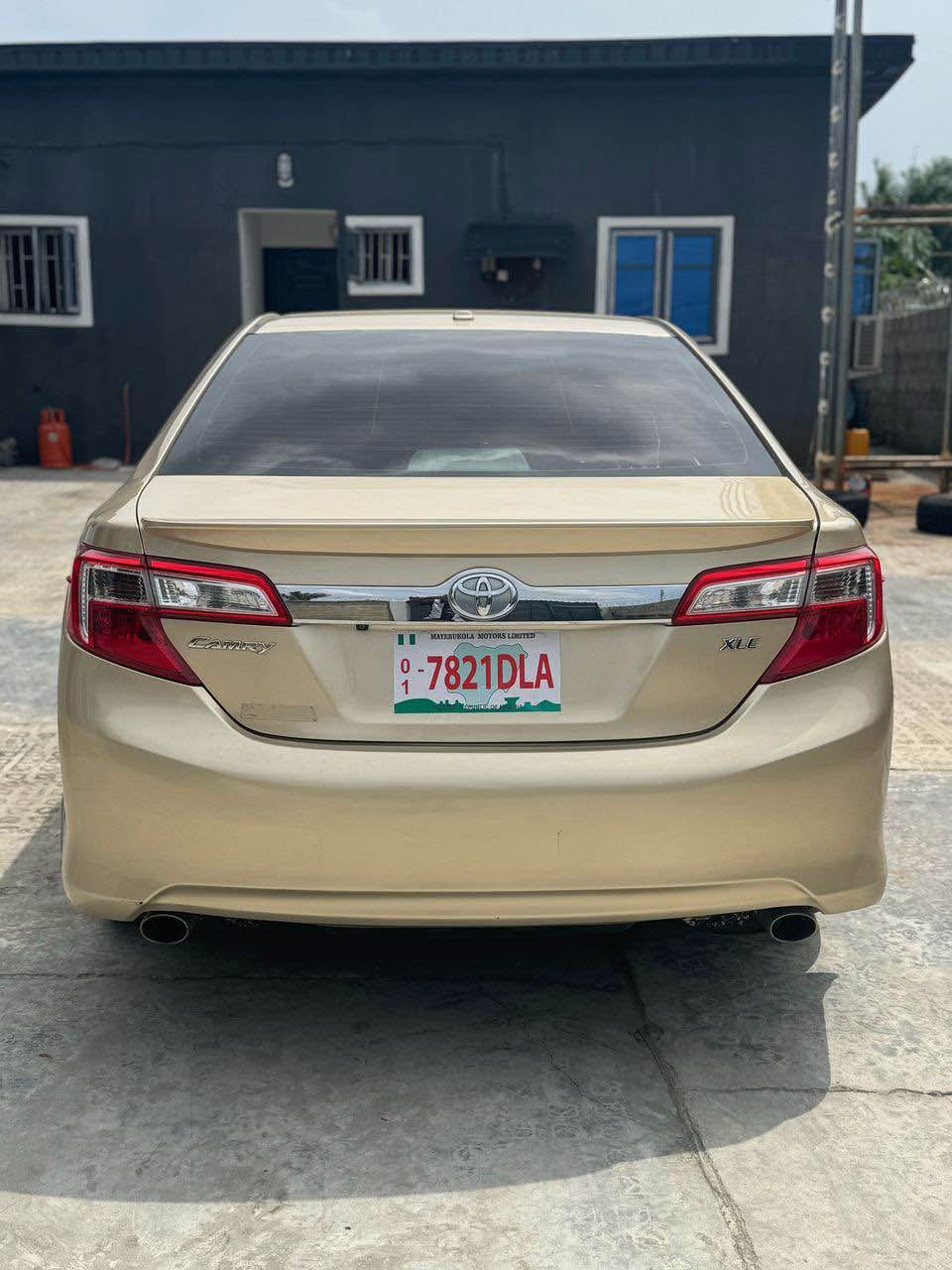 A picture of Toyota Camry 2012 XLE