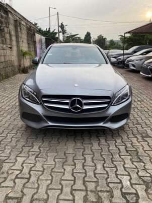 A picture of Uber 2016 Mercedes Benz C300