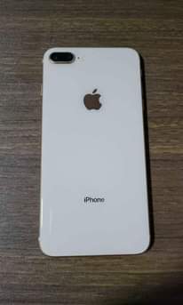 A picture of IPhone 8 plus 64gb