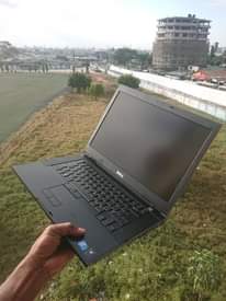 A picture of slim laptop toshiba core i5