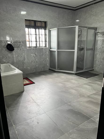 A picture of 9 beds 9 bath House