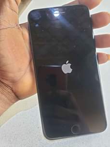 A picture of IPhone 7plus 32gb