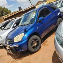 A picture of RAV4 2003 22M