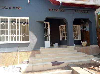 self compound houses