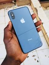A picture of iPhone x 64GB at 480k call 0709039947