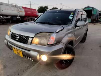 A picture of Nissan etrail