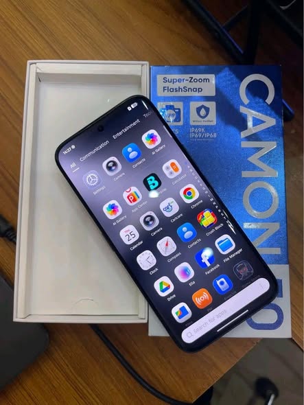 A picture of Tecno Camon 50 on sale 600 000shs