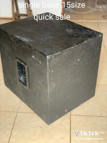 A picture of Single base 15inch