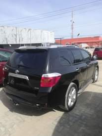 A picture of 2010 Toyota Highlander Toks Standard