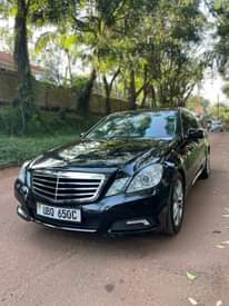 A picture of Mercedes Benz E300