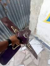 A picture of NAUZ PANGA BOI SIZE YA MWISHO NA FENI YA STENDI
