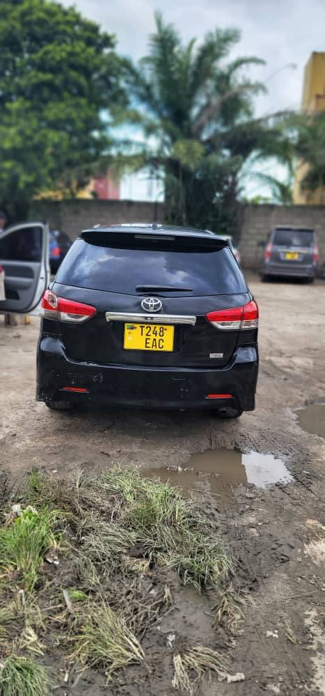 A picture of Toyota wish