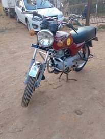 A picture of Bajaj boxer on