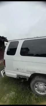 A picture of FORD BUS