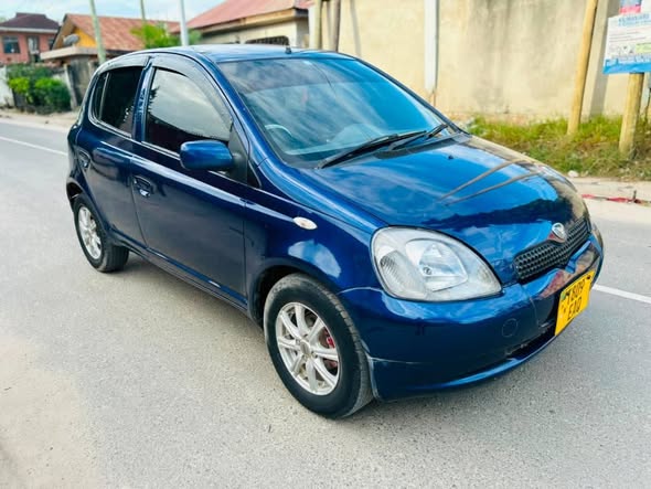 A picture of PRICE 8 8milion CONTACT VITZ OLDMODEL EAQ Full File Full