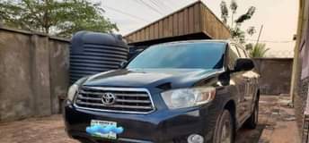A picture of 2010 Highlander
