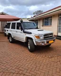 toyota land cruiser