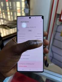 A picture of Samsung Galaxy note 10 at Shs 580 000 only 256GB