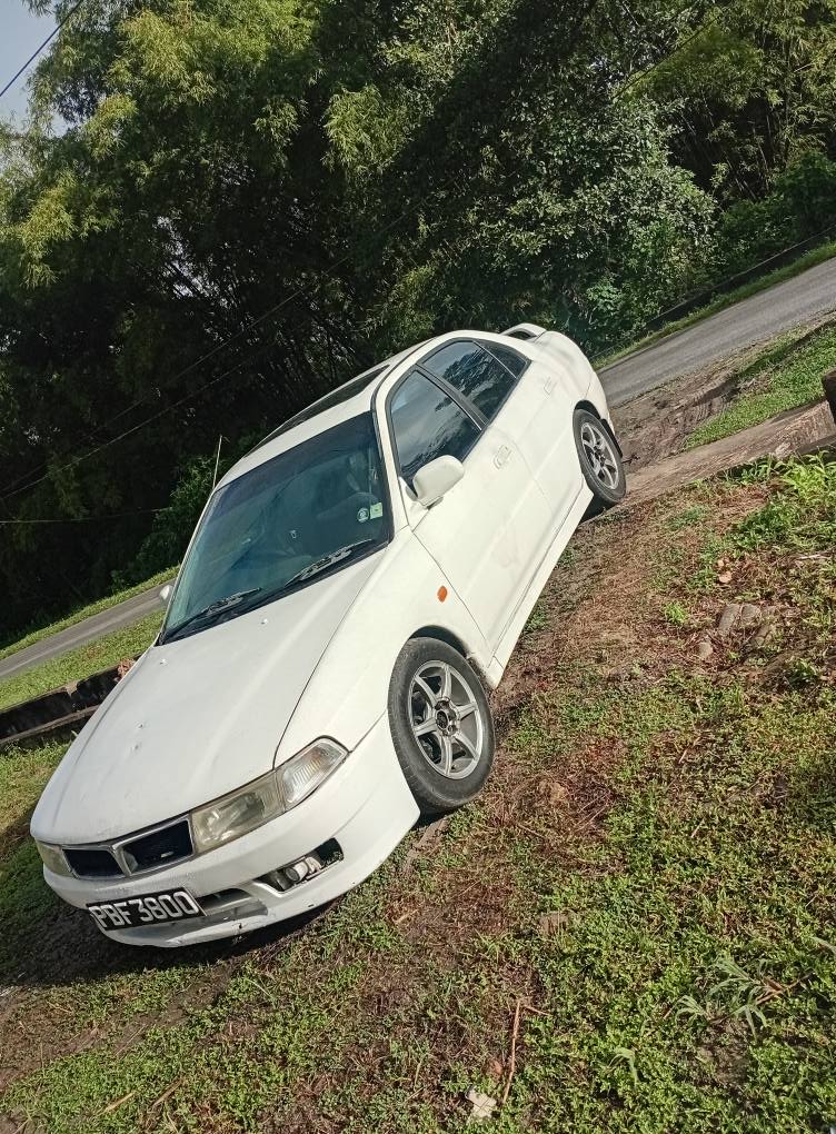 mitsubishi lancer