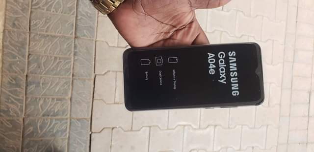 A picture of Samsung A04E