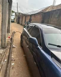 A picture of IS250