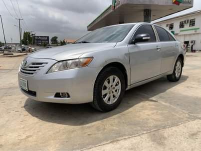 A picture of 08029225665 2008 Toyota Camry with V6 engine