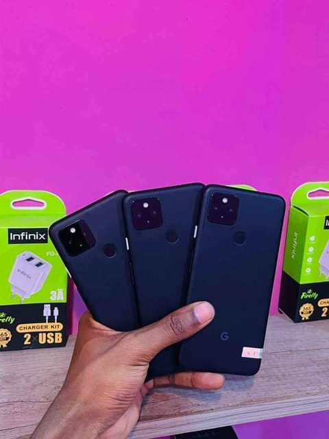 A picture of Google pixel 4a gb 128 ram 4 clean sana used
