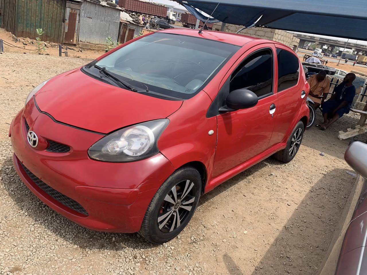 A picture of Toyota Yaris 2004 Model